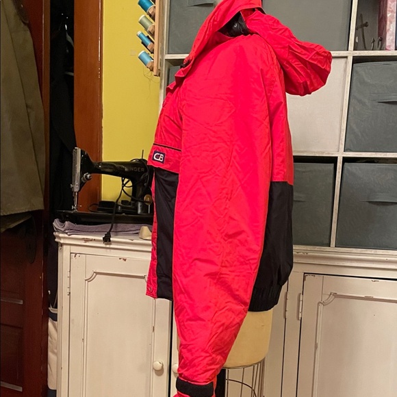 Women's Red and Black Ski Jacket - Picture 5 of 7